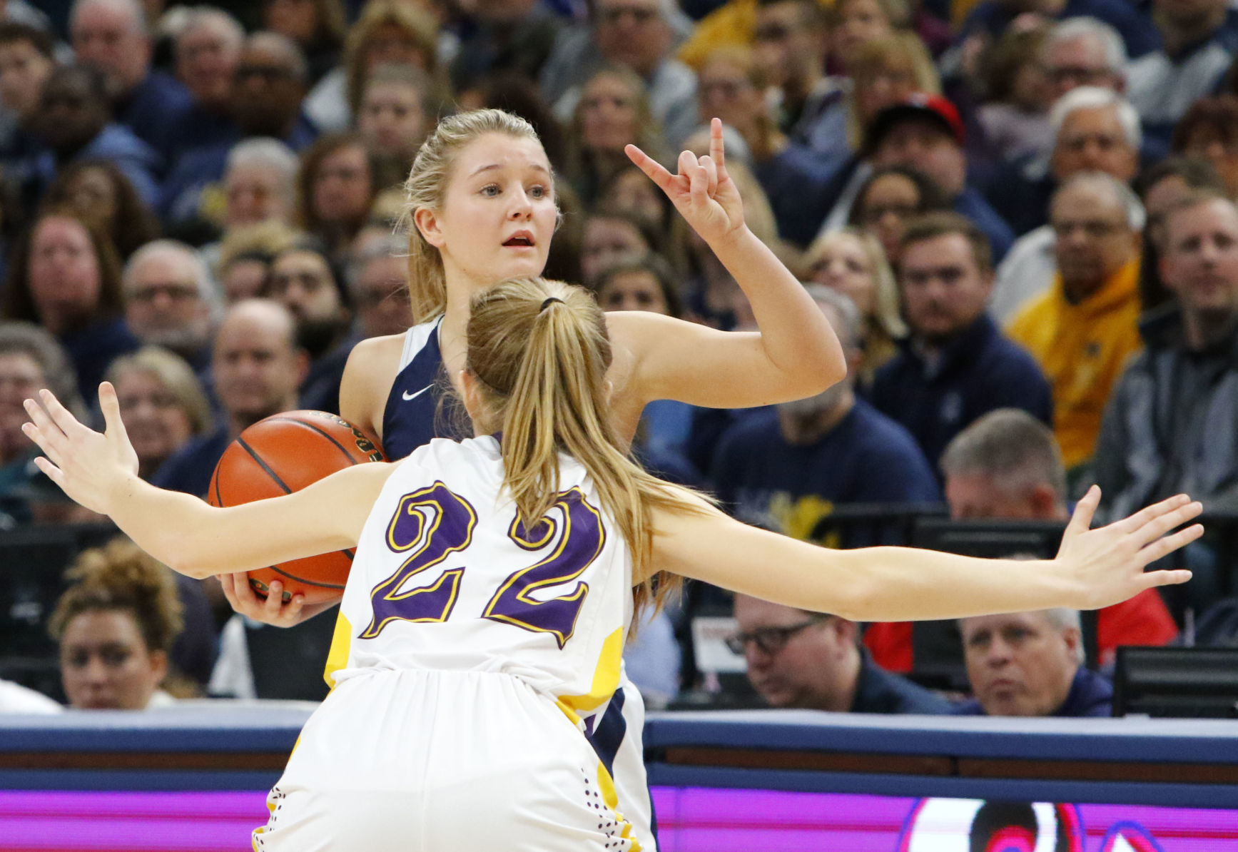 Marquette Catholic vs. Vincennes Rivet in Class A championship